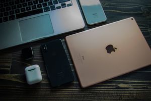 利用 SwiftUI 元件 大幅簡化 TabView 的管理流程!